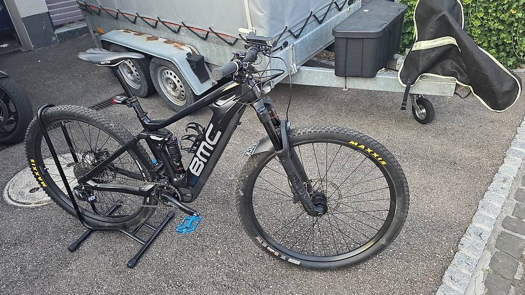 Vélos: BMC Speedfox AMP 3 – D'occasion à Aesch BL par Smoke1
