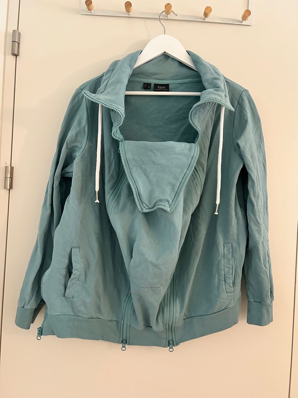 Maglioni & Felpe: Tragejacke / Sweatjacke Türkis – Usato da Zürich venduto da predisha 4