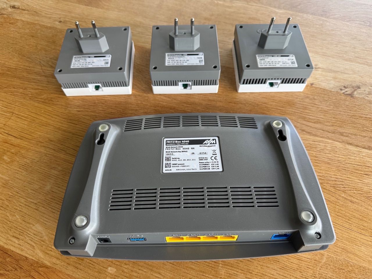 Fritz Modem & Router: Fritz! Heim-WLAN-Set – Usato da Faulensee venduto da Neily 1