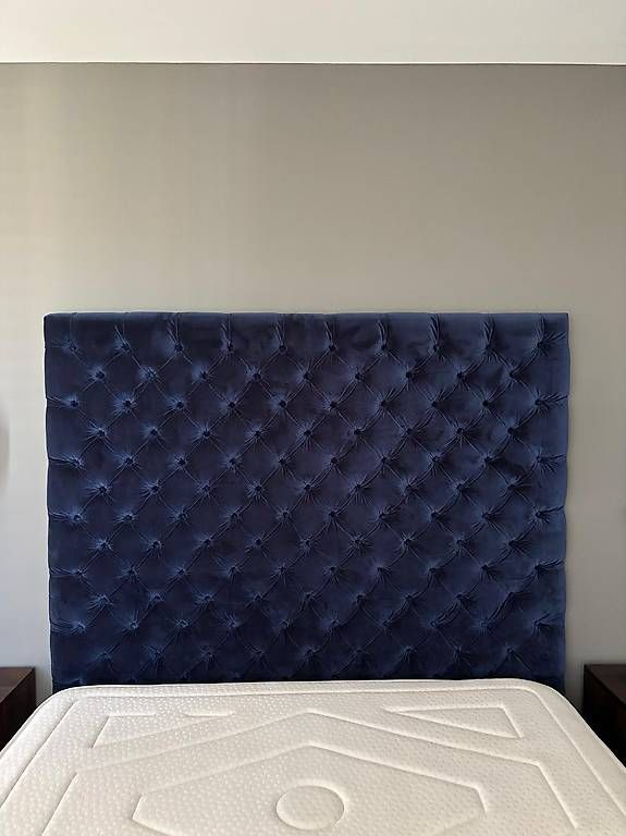 Letti: Blue velvet headboard – Usato da Zürich venduto da mar_lz8m 1