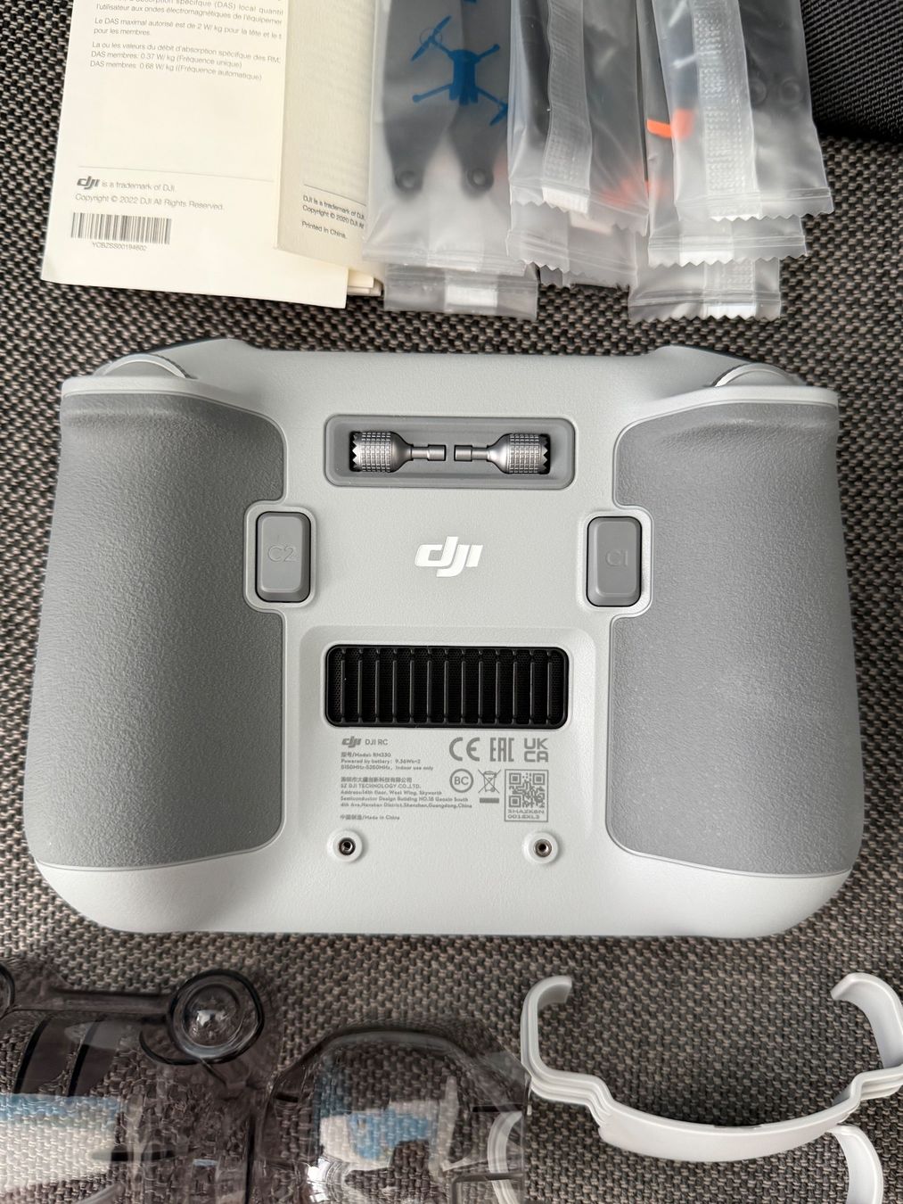 DJI RC Modellbau: DJI Mini 3 Pro Drohne Fly More Set mit Controller, neuwertig – Gebraucht aus Riehen von Nyenhuis 3