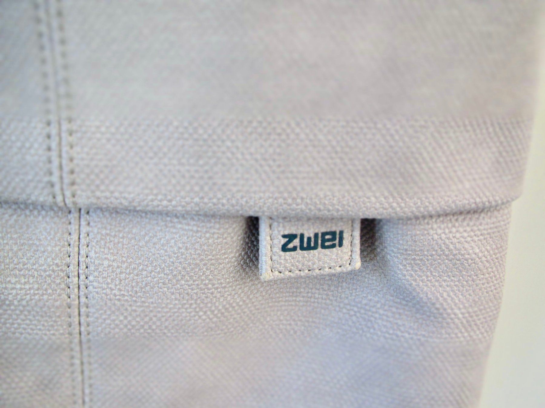 Zwei Taschen für Damen: SAC EN BANDOULIERE ZWEI – Gebraucht aus Murten von Selliot 3