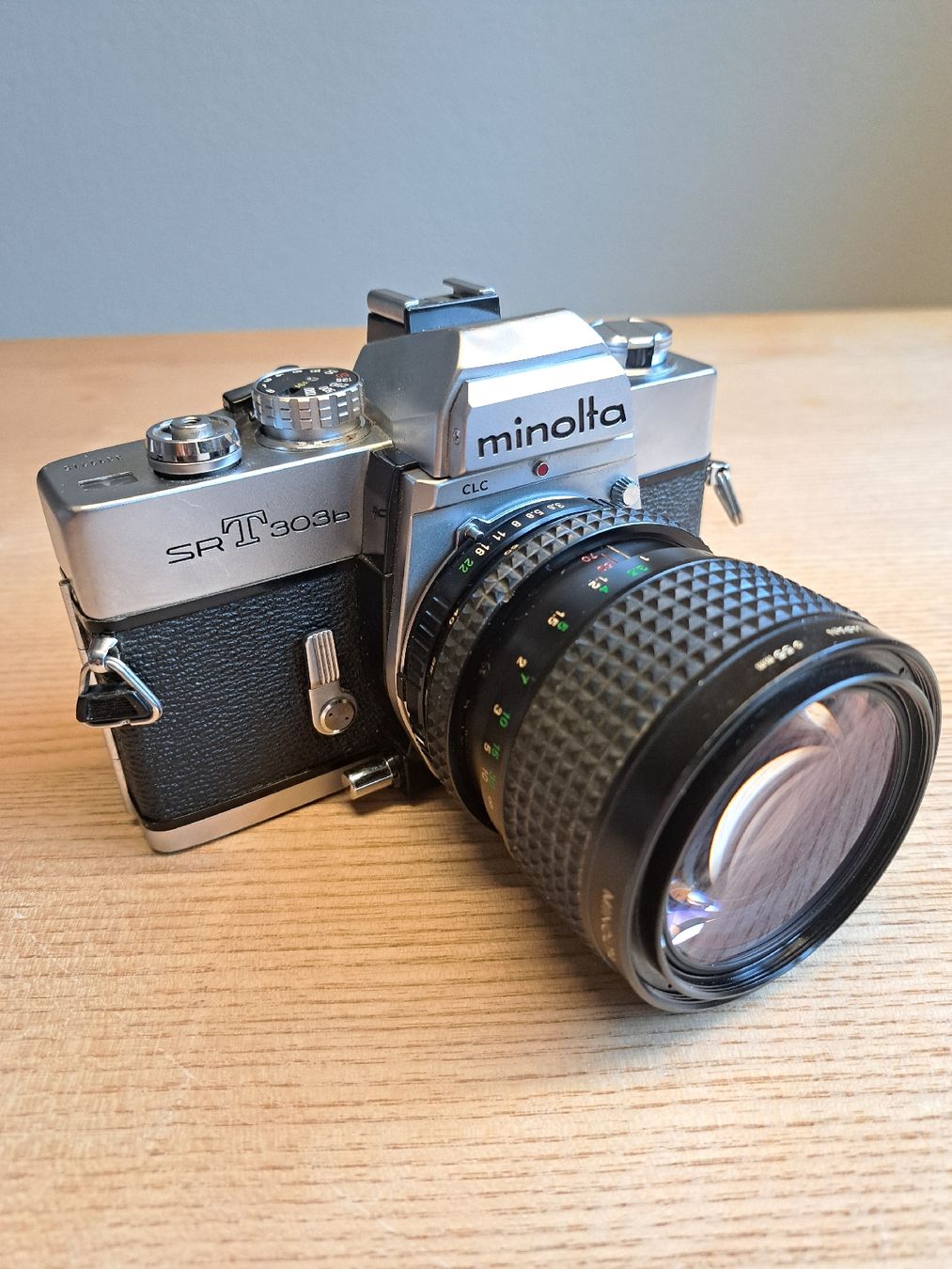 Minolta Kamera: Minolta SRT303b mit Objektiven und Koffer – Gebraucht aus Ringgenberg BE von Veloeli- 4