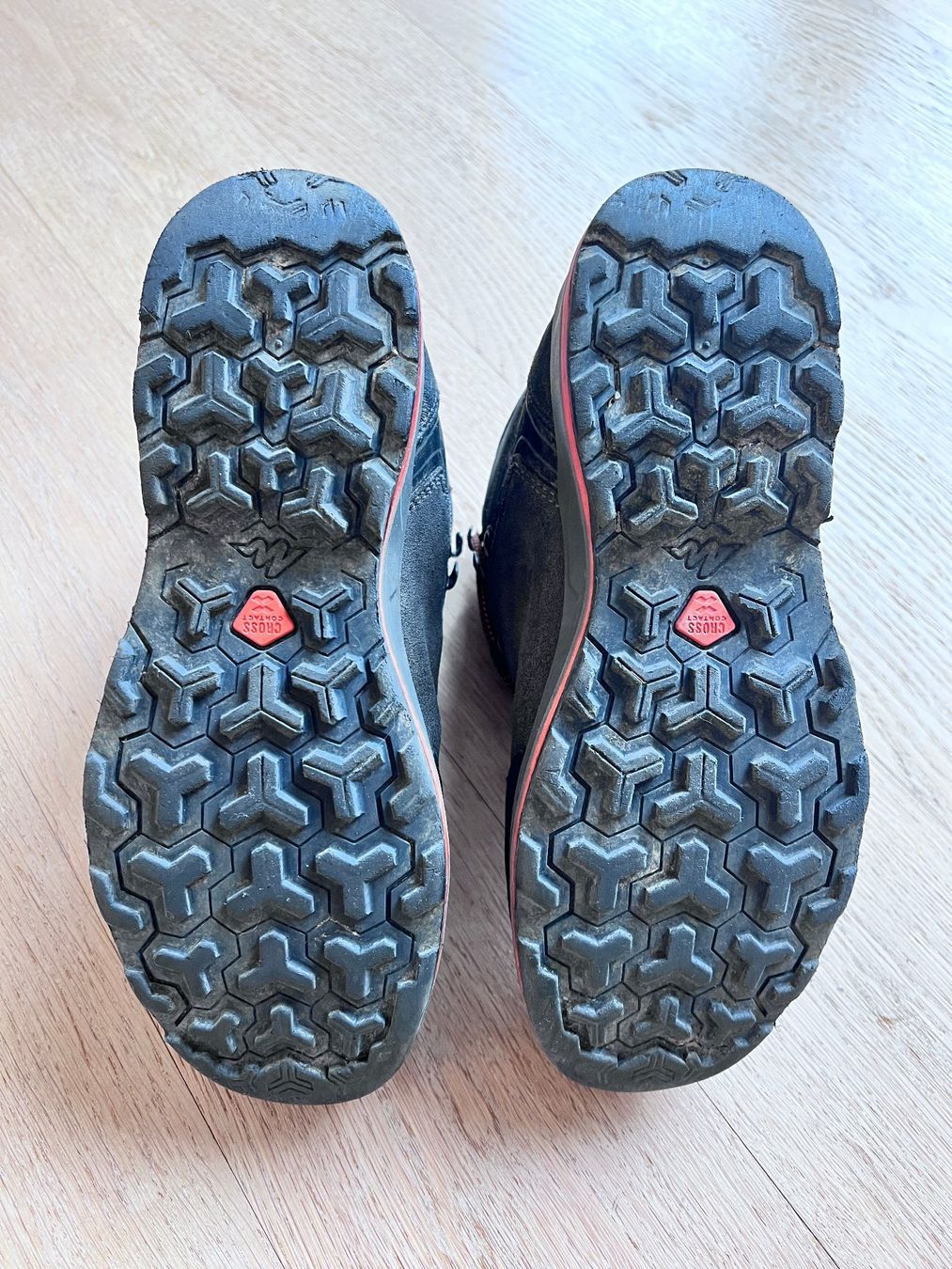 Decathlon Scarpe da uomo: Wanderschuhe Quechua, Gr. 39 - Waterproof – Usato da Kloten venduto da sanibunny 4