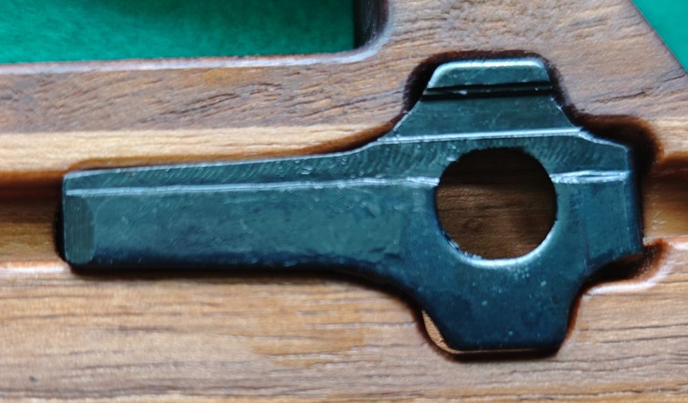 Tiro a segno: Luxus Schatulle Holz für Pistole Luger Parabellum 08! Neu! – Nuovo (secondo la descrizione) da Rüti ZH venduto da Sarah0406 5