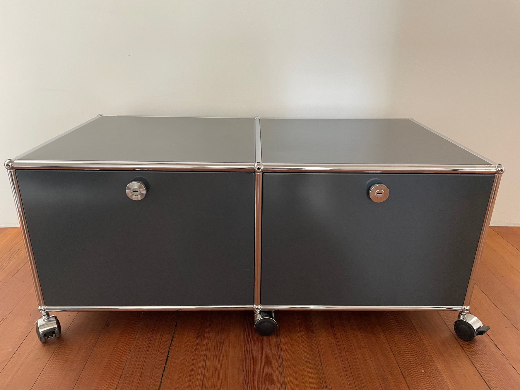 USM Scaffali: USM Haller Sideboard, 2 Elemente auf Rollen – Usato da Laupen BE venduto da sabale