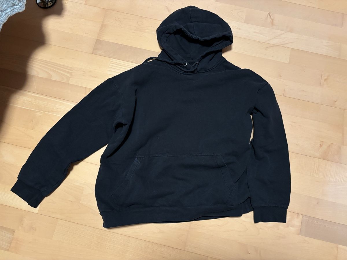 Maglioni & Felpe: Schwarzer Pullover 38 – Usato da Kesswil venduto da Branca-01 1