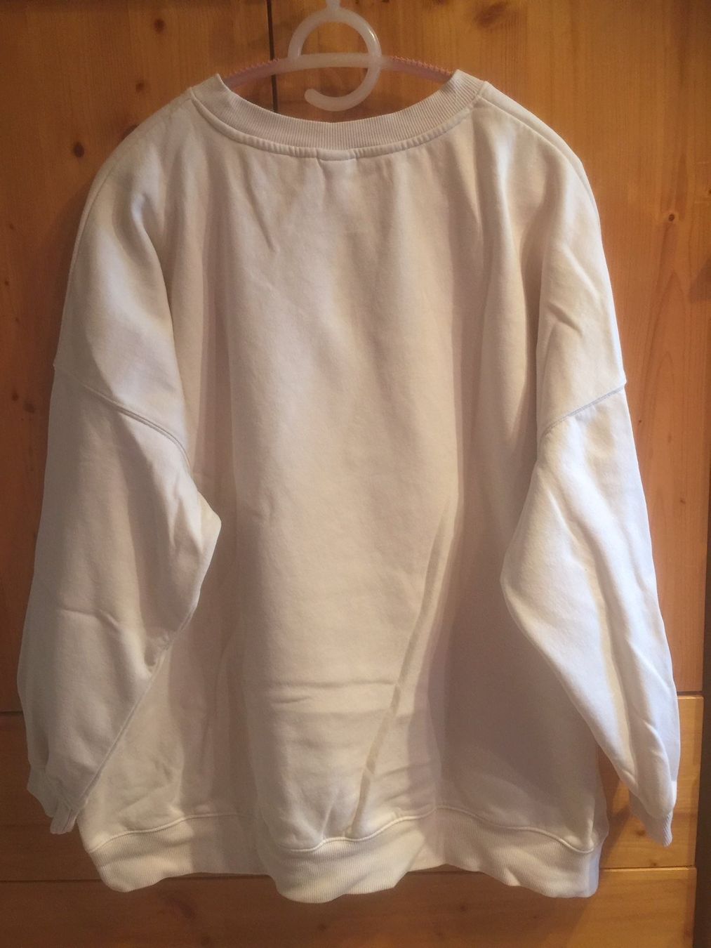 H&M Maglioni & Felpe: schöner Pullover Mickey Mouse Farbe weiss- Neuwertig! – Nuovo (secondo la descrizione) da Bolligen venduto da Astrophysiker06 3