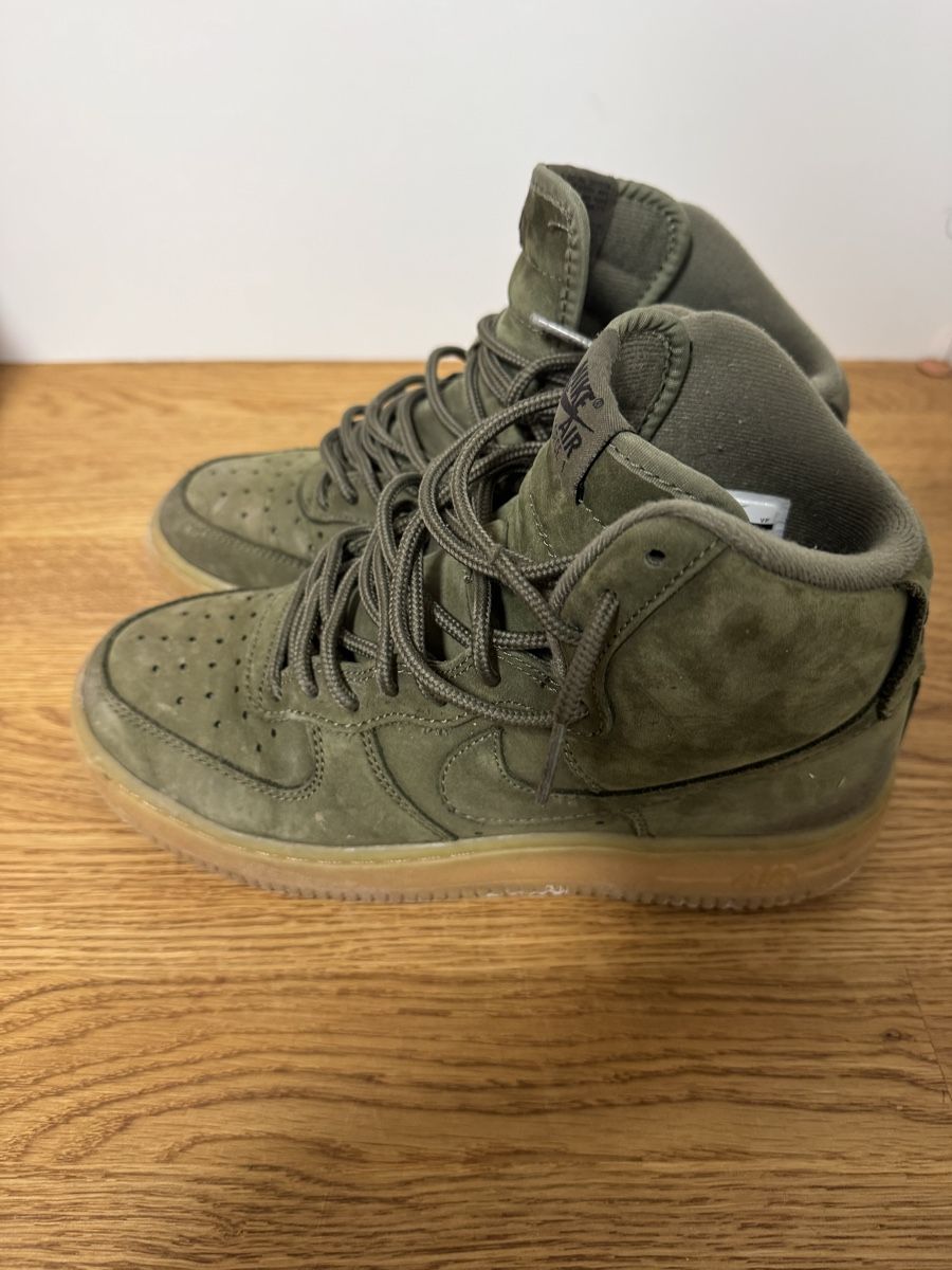 Nike Scarpe da donna: Nike Air Force 1 High Grün Gr. 38 – Usato da Münchenbuchsee venduto da LuiConte 1