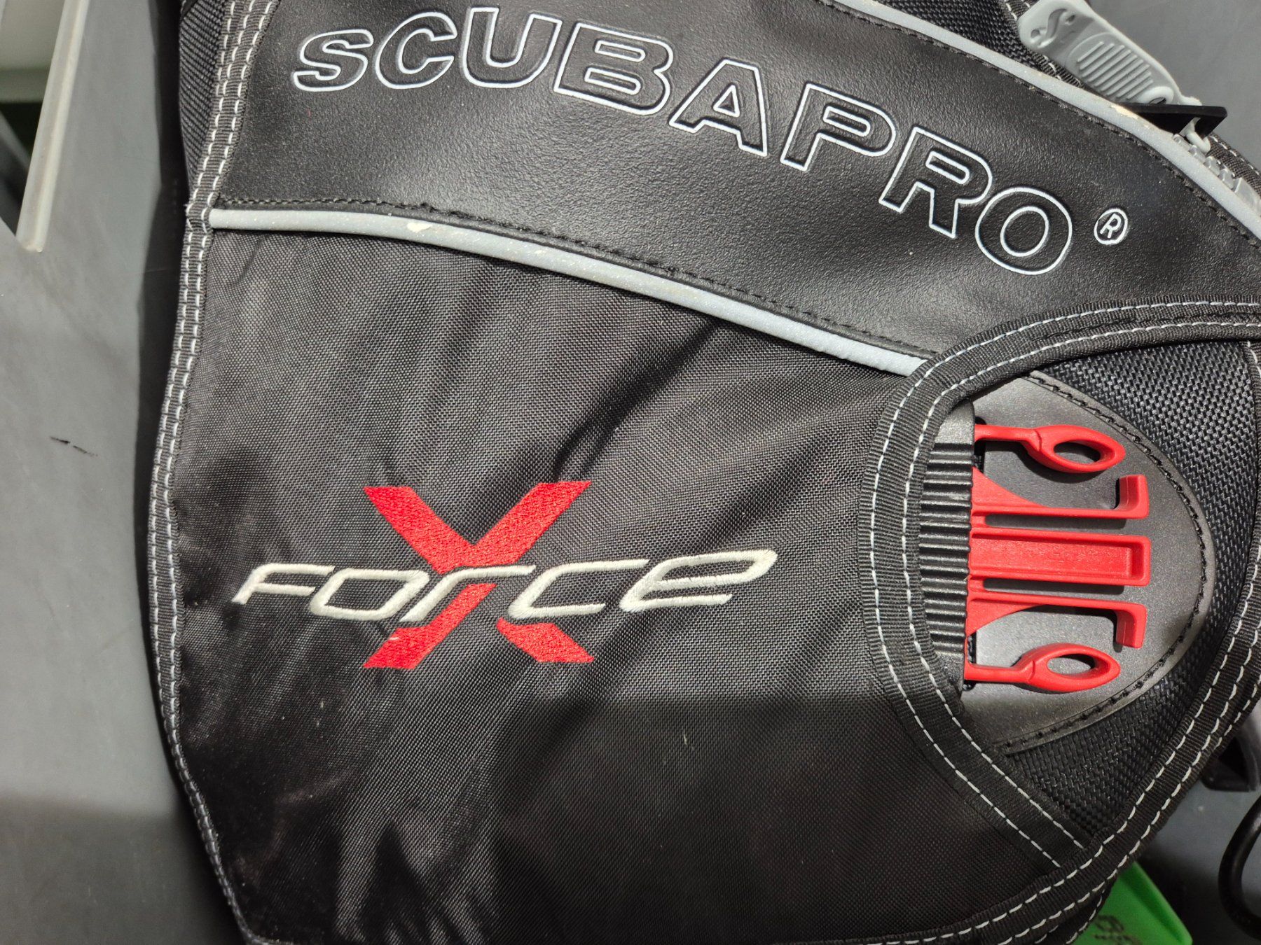 Scubapro Respiratori & Giubbotti: Scubapro Tauchjacket, "X-Force" Gr. XL, Neuwertig – Nuovo (secondo la descrizione) da Malters venduto da Diveman 1