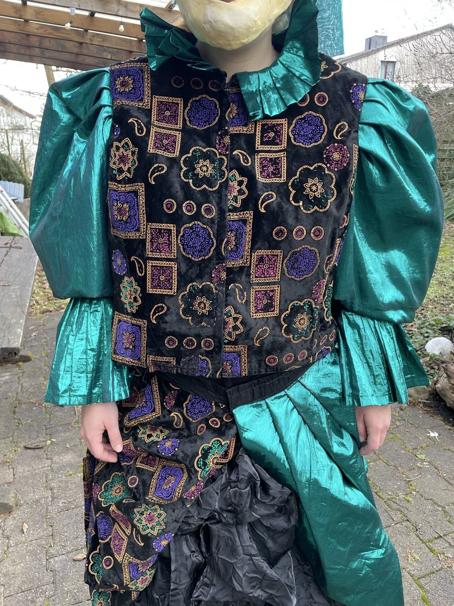 Costumi: Fasnachtskostüm mit Larve ca. Gr. 42/44 – Usato da Witterswil venduto da Avanda 5