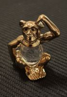 Niedlicher Deko goldfarbener Affe mit Diamant