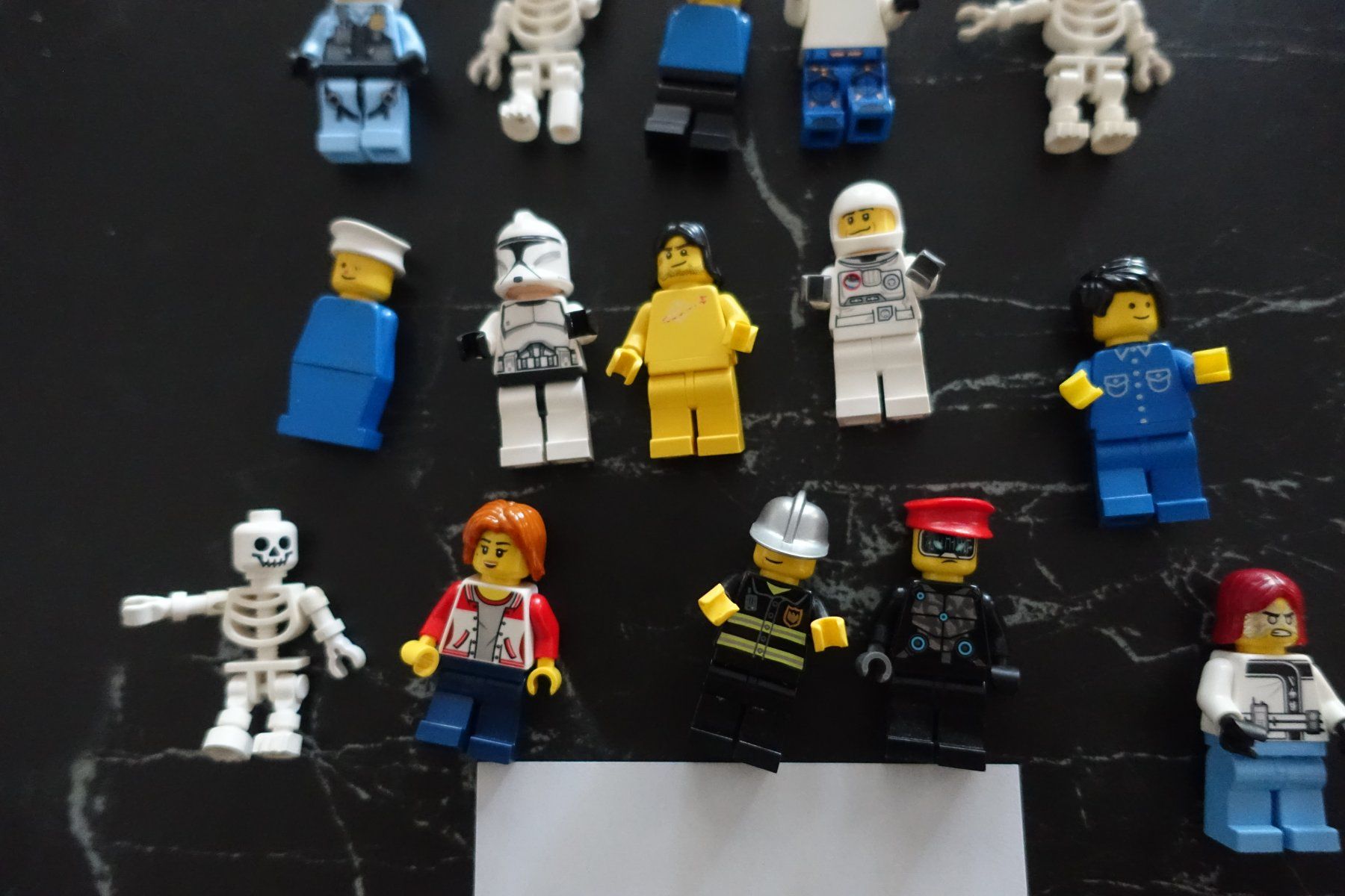 Lego Giocattoli: 25 Stk. diverse Legofiguren (10) – Usato da Belp venduto da Mazarron58 2