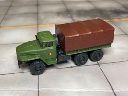 Ural 375 Plane braun NVA DDR  1/87