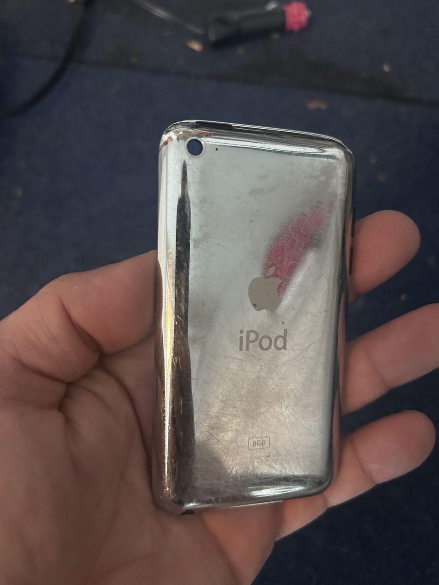 Apple Lecteur multimedia & Streamer: Apple iPod Touch 4. Gen 8GB Gebraucht – D'occasion à Opfikon par osm_bns2 3