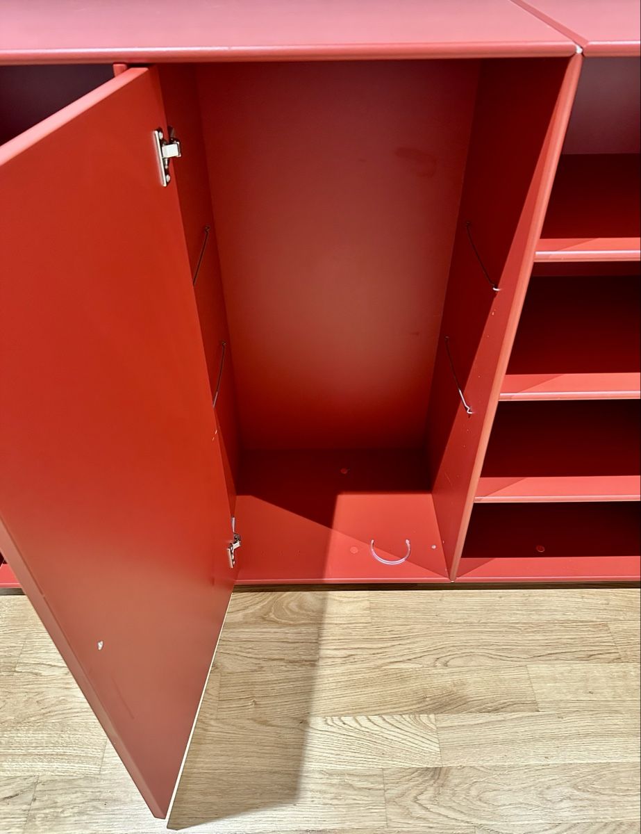 Commodes: Kommode, Sideboard, Buffet, Schuhschrank, rot – D'occasion à Meggen par deanstreet 5