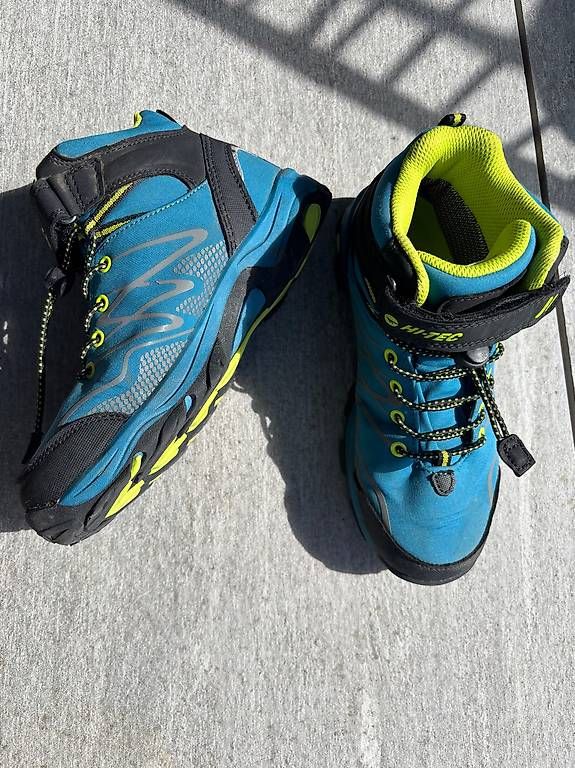 Herrenschuhe: Scarpe montagna HI-TEC numero 36 – Gebraucht aus Gordola von man_yl9r