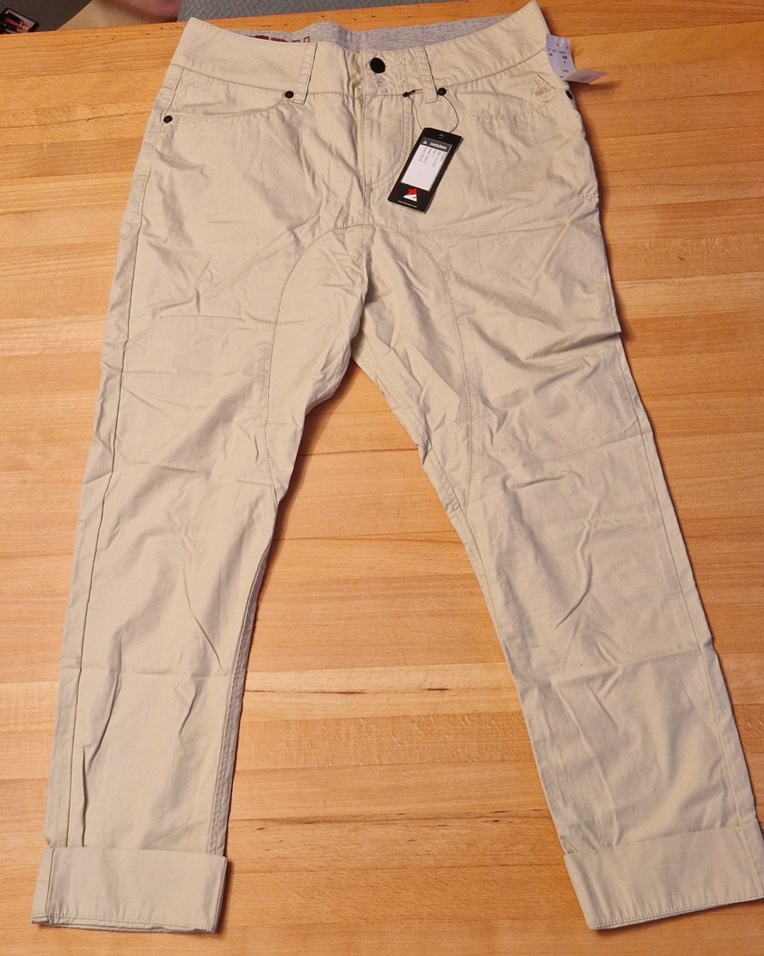 Pantalons: Hose – Neuf (Voir description) à Ulisbach par bri_ws2m