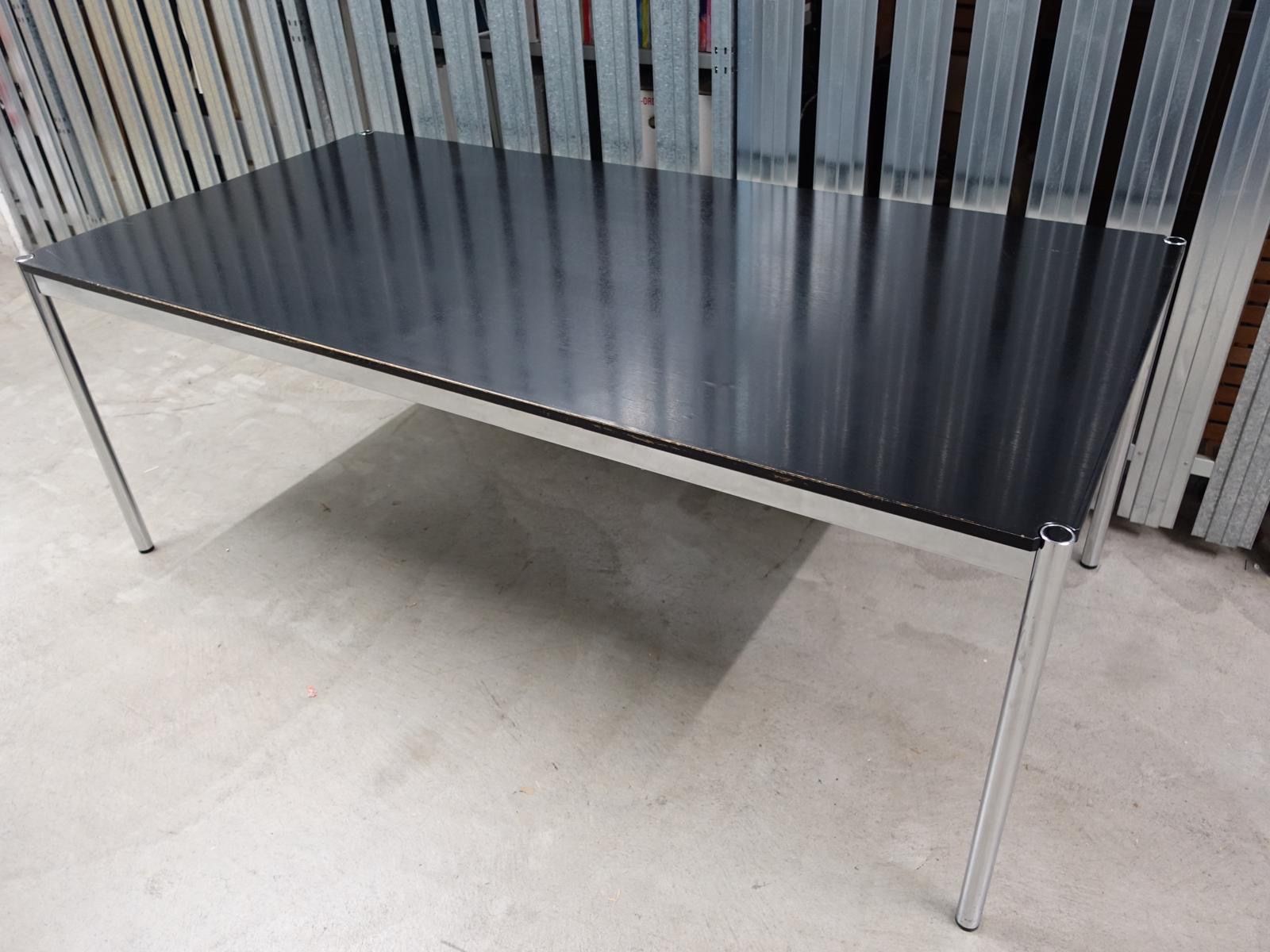 Scrivanie: USM Haller Tisch – Usato da Oberengstringen venduto da JaLu97