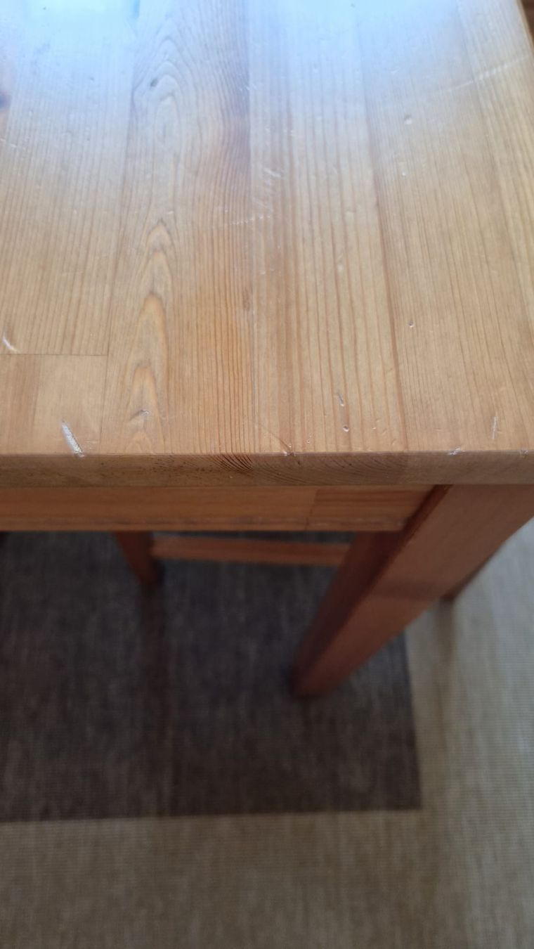 Ikea Tavoli: Holz-Esstisch mit 4 Stühlen  – Usato da Winterthur venduto da vss_h665 2