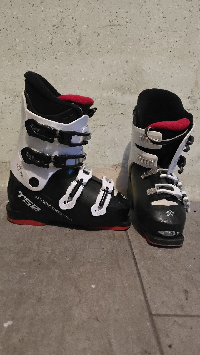 Scarpe per ragazzi: Skischuh 277mm (235) – Usato da Stansstad venduto da Fazerix