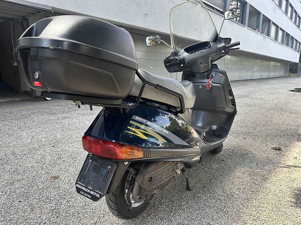 Scooters: Honda Spacy 125 expertisé – D'occasion à Onex par GiGi1979 3