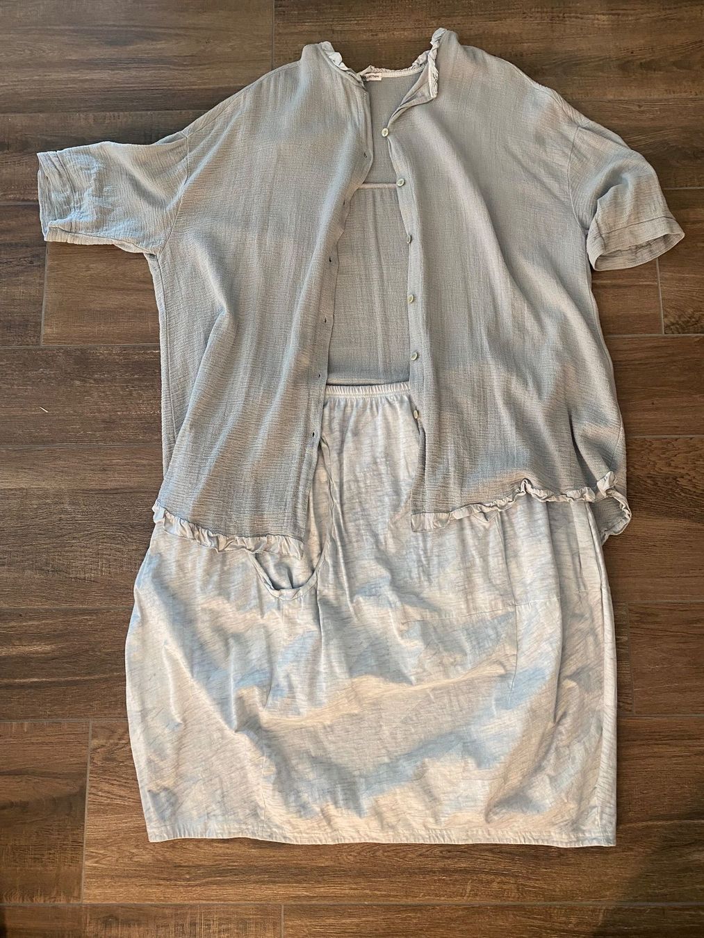 Blusen: New Collection lange Bluse hellgraublau Gr. XXL oversized – Neu (gemäss Beschreibung) aus Arlesheim von san_w9vr 4