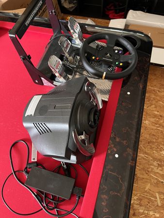Thrustmaster t500 inkl Pedale