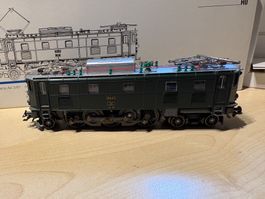 Maerklin 37514 Ae 3/6II verte  Emballage  pas d'origine-->
