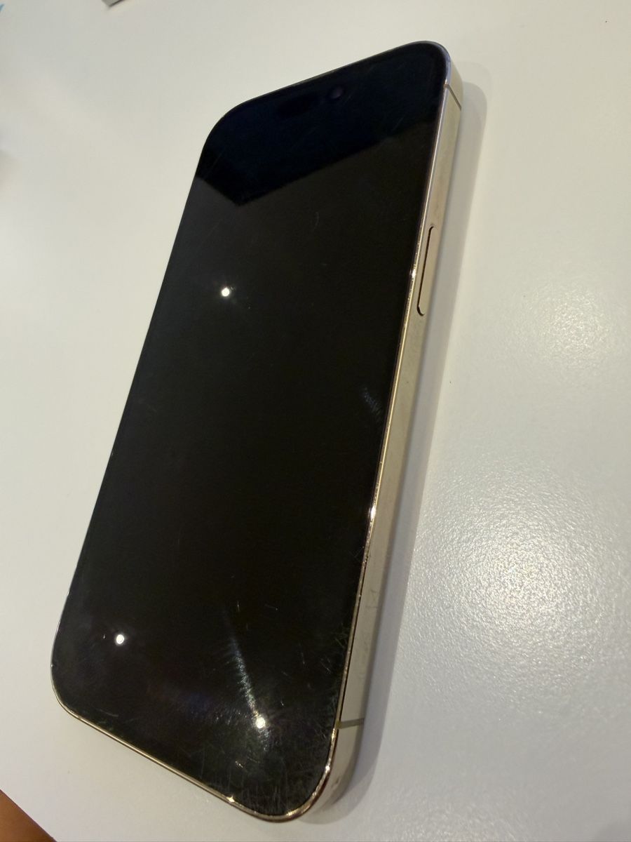 Apple Handys / Smartphones: iPhone 14 Pro Gold mit Schaden / 256Gb – Gebraucht aus Arbon von Herbfo 2