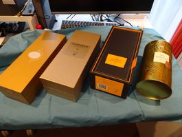 4  Schachtel / Büchse / Behälter  -  Roederer, Veuve Cliquot