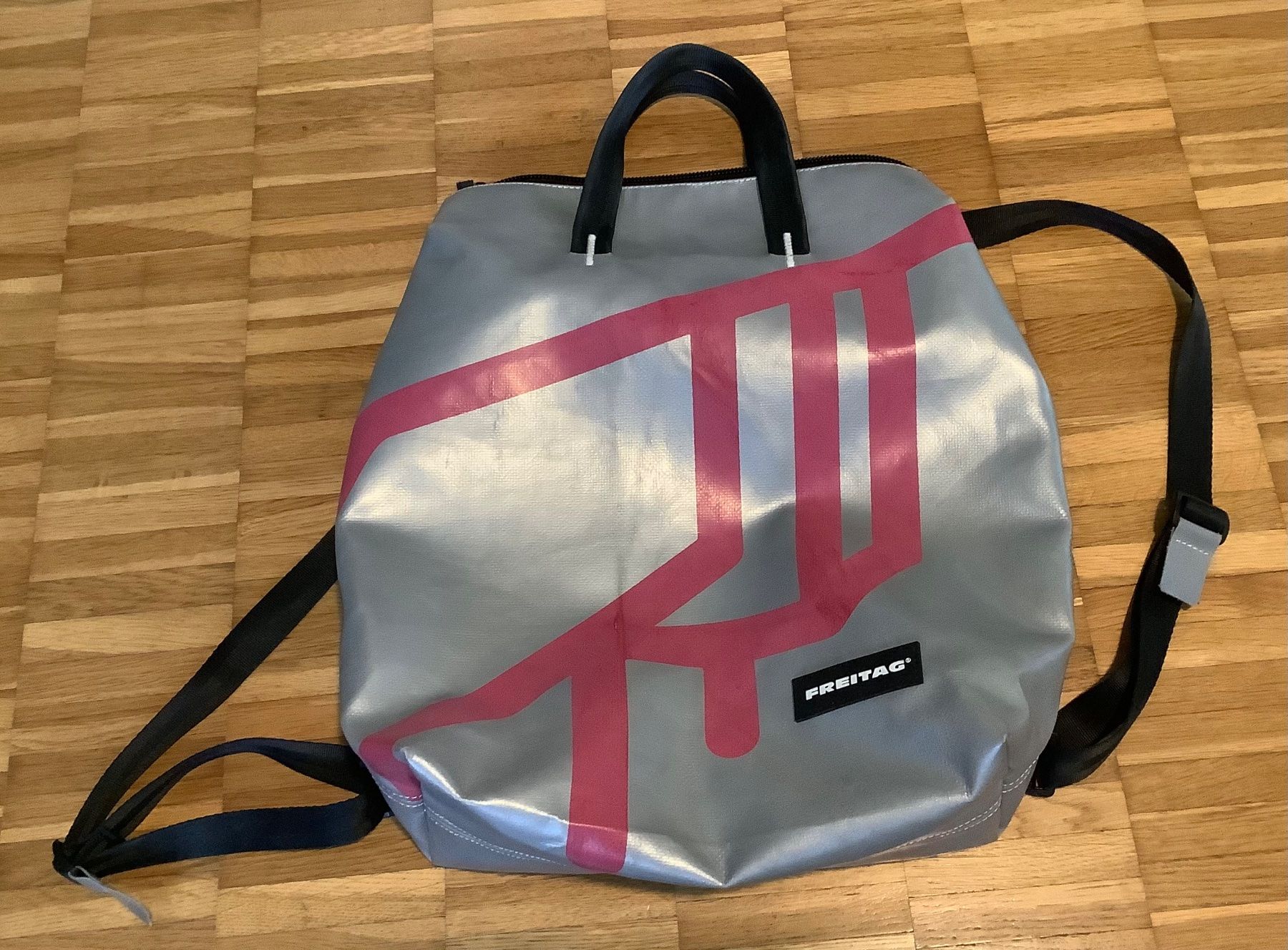 Freitag Zaini: FREITAG Rucksack Modell PETE – Nuovo (secondo la descrizione) da Adliswil venduto da Logo79