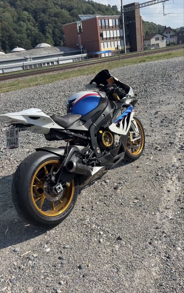 Strada: BMW S1000RR – Usato da Wangen an der Aare venduto da Nicu0520 1