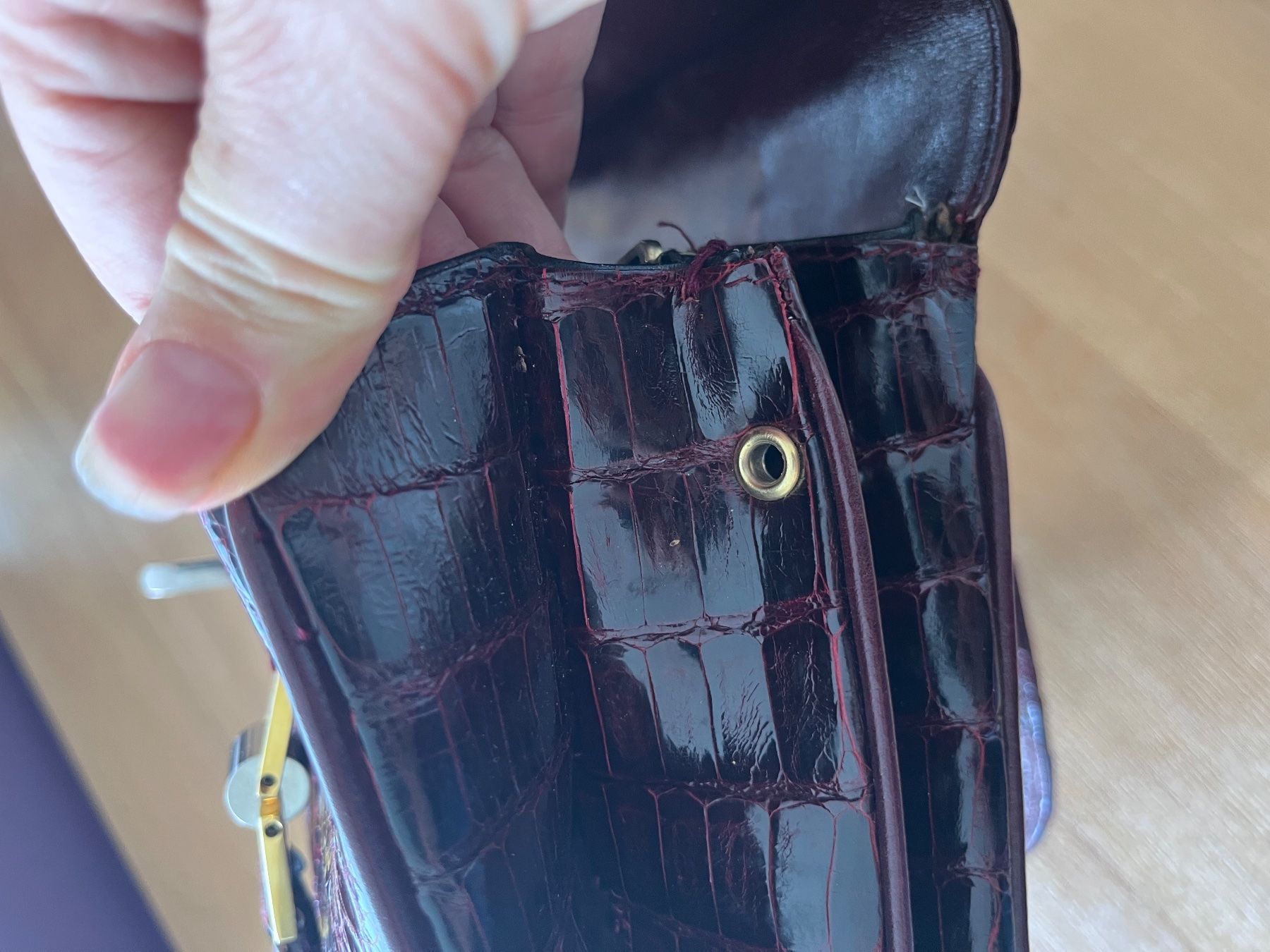 Sacs femmes: Vintage Tasche aus echtem Krokodilleder – D'occasion à Roggwil BE par KarotteV 7