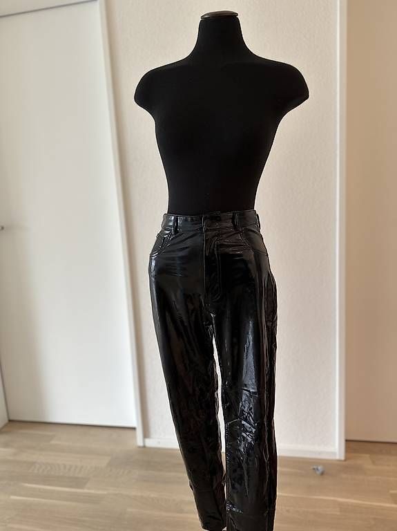 Pantalons: Lederhose glänzend – D'occasion à Endingen par sab_2gdk
