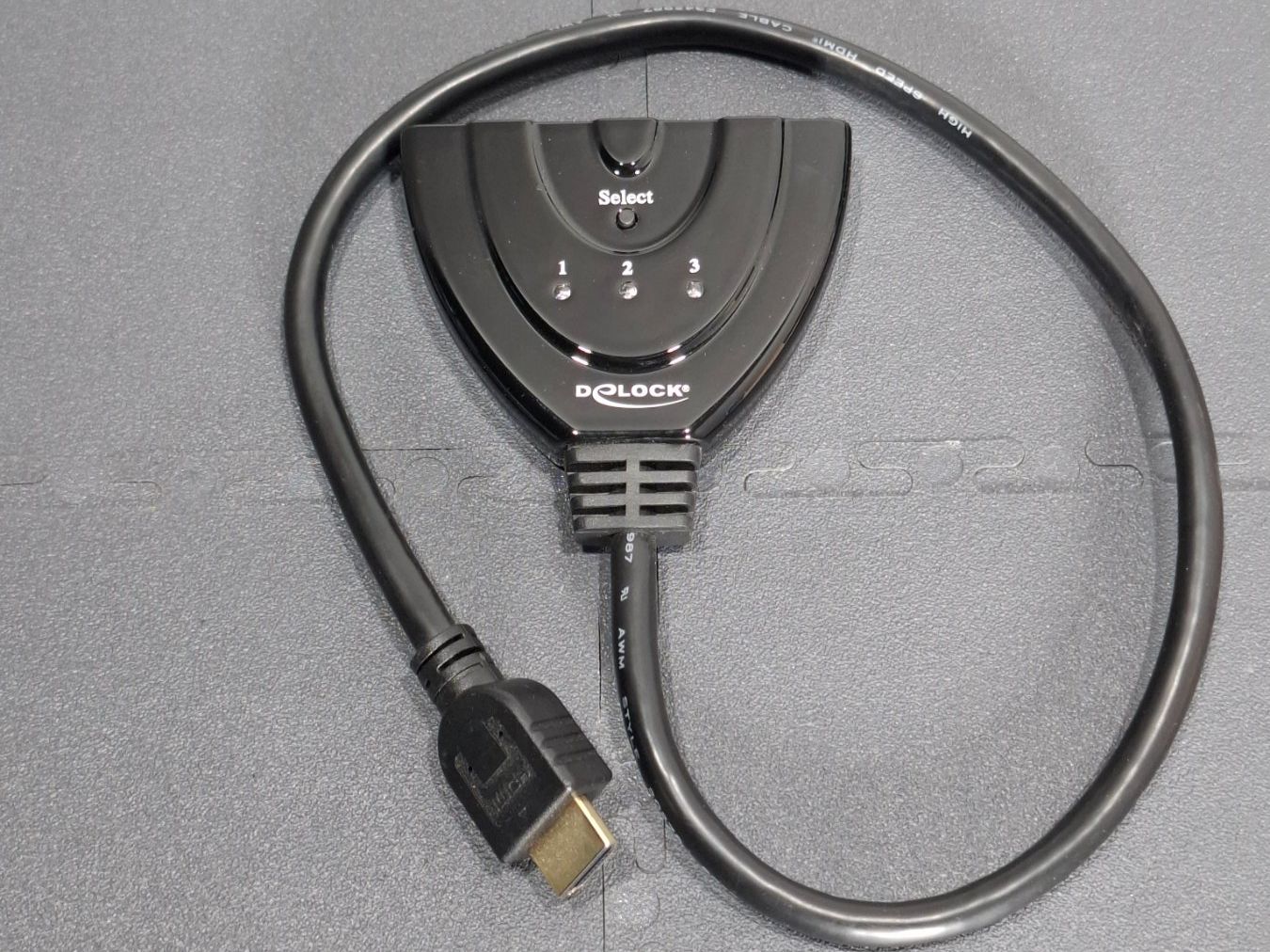 Hub & Switch: Commutateur HDMI bidirectionnel Delock 3 entrées vers 1 – Usato da Villars-Ste-Croix venduto da pau_8fls