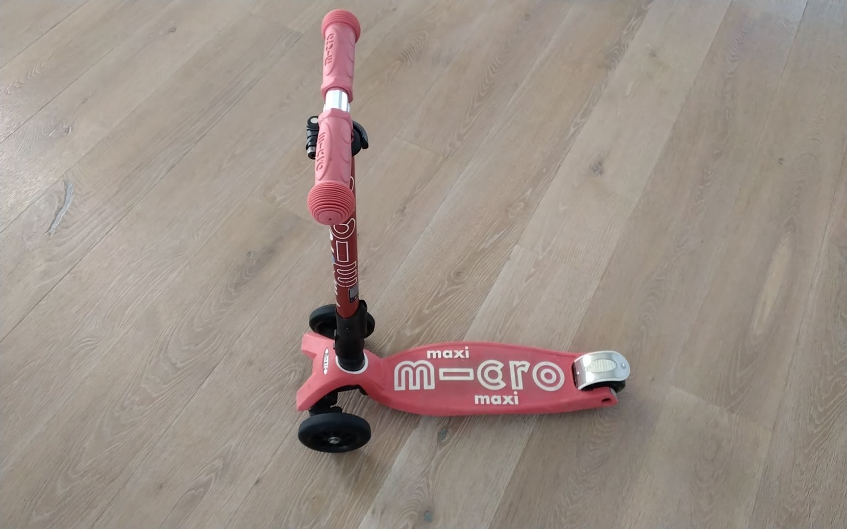 Micro Kickboard: Trottinett Micro Maxi rot guter Zustand – Usato da Rothrist venduto da Playboater