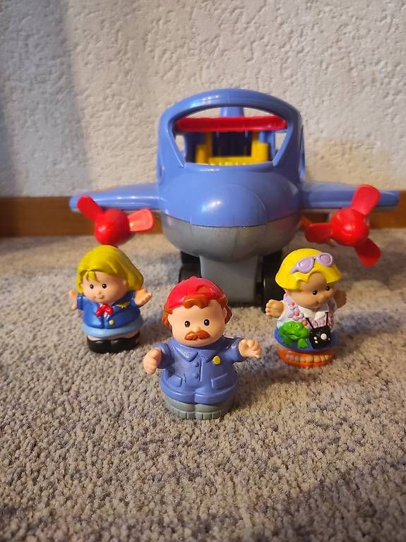 Giocattoli: Flugzeug mit 3 Spielfiguren – Usato da Gähwil venduto da Lisa123456789 2