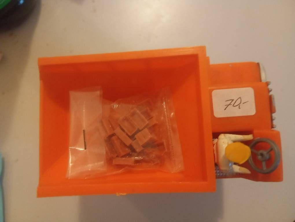 Modellini d'auto: Dump Truck hong Kong – Usato da Basel venduto da Petergunn 3