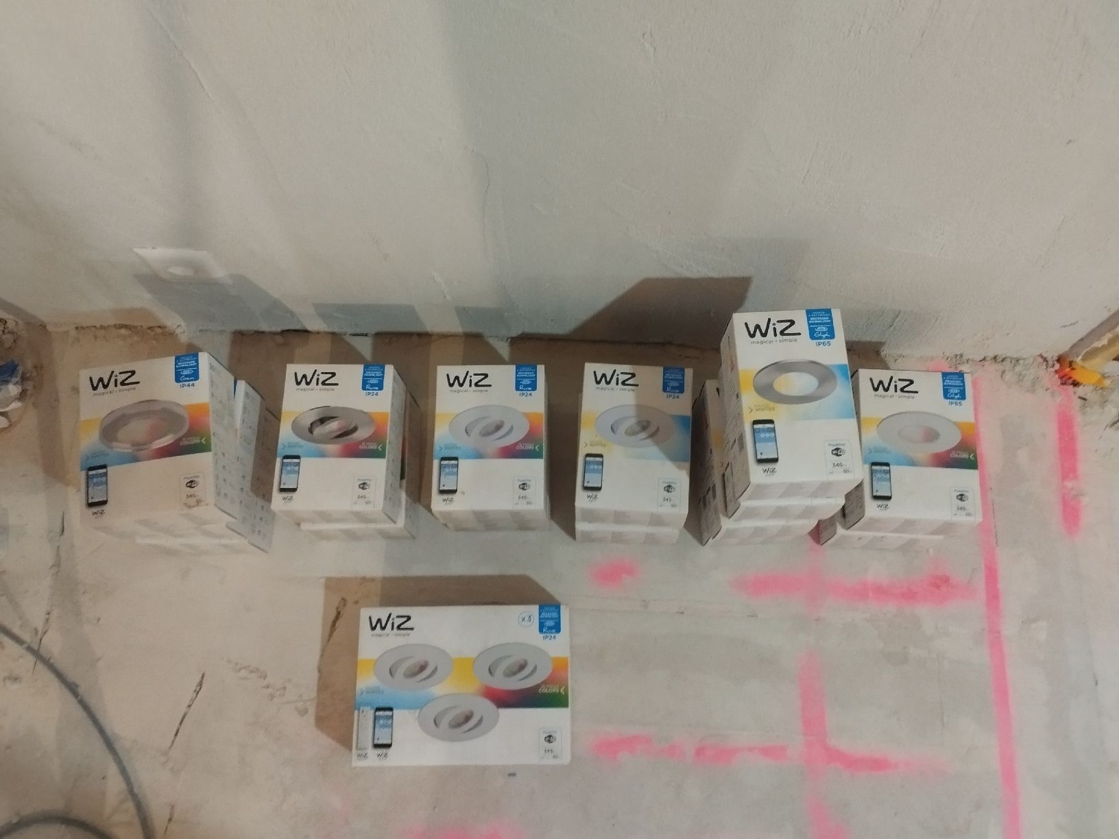 Lampen: verschiedene Spots von WIZ – Neu und originalverpackt aus Steg im Tösstal von JURIGINAL