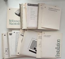 Lot de Manuels Apple Macintosh divers bon état 1980s & 1990s