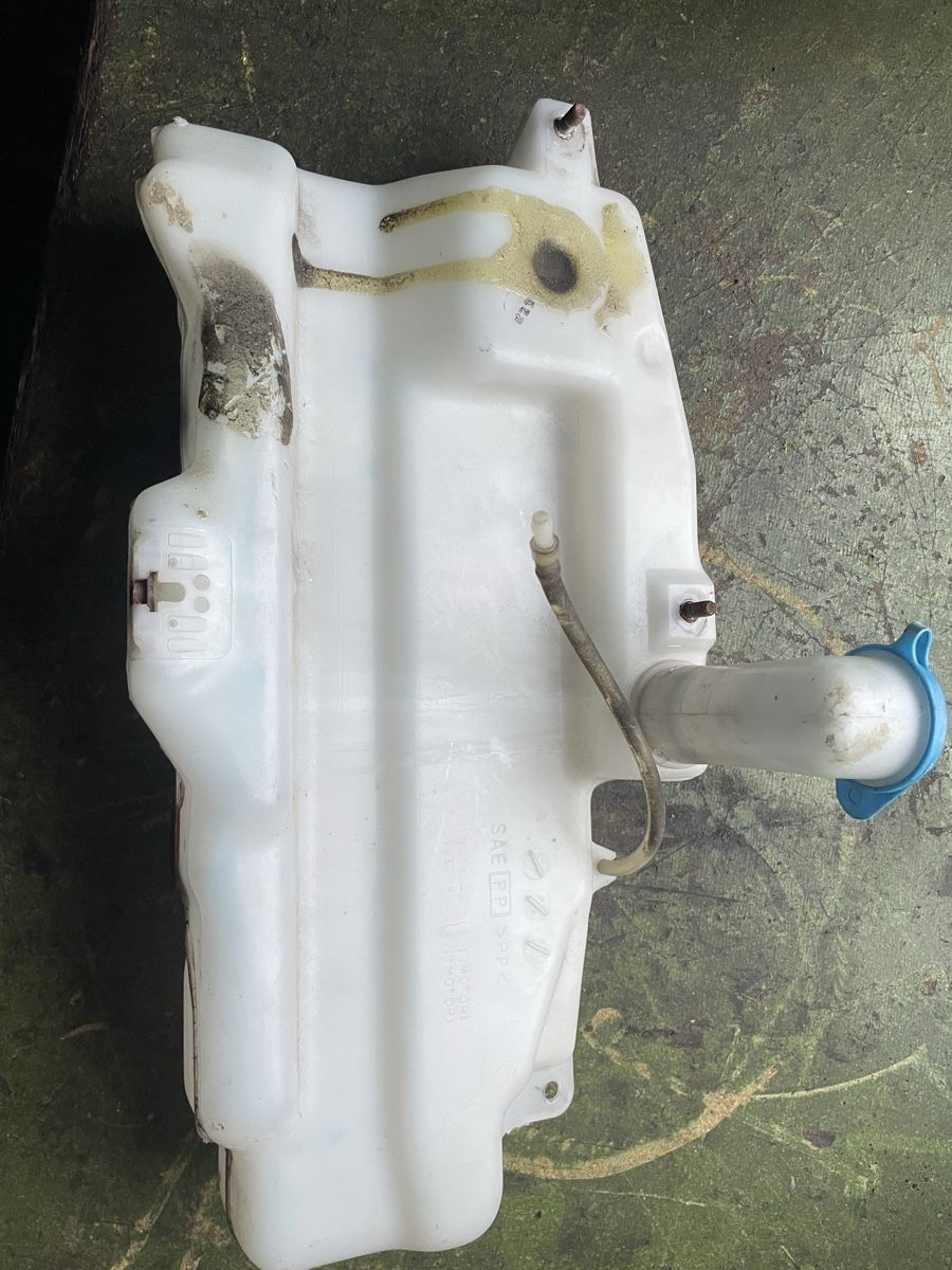 Suzuki Alle Autoersatzteile: Wischwassertank Suzuki Ignis Sport – Gebraucht aus Sax von 17u_lq8l 1