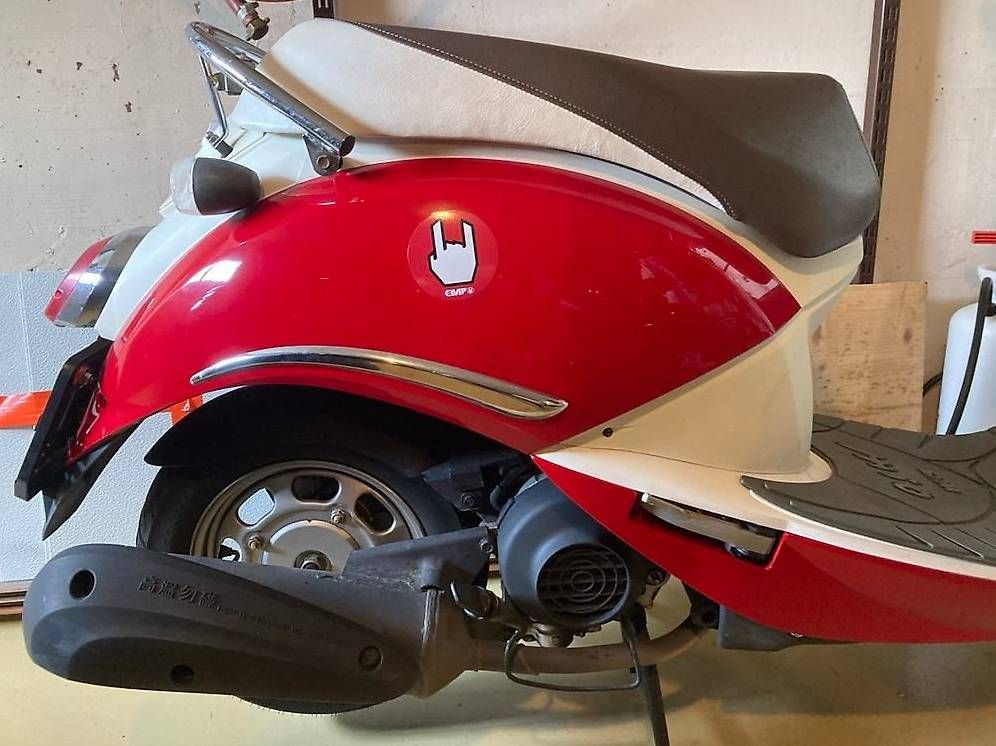 Scooters: Sym Mio 100 – Gebraucht aus Rümligen von Natasha2 1