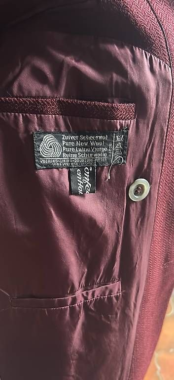 Vestes: Blazer croisé Confe, taille 54 – D'occasion à Chapelle (Glâne) par ruf_w9fl 1