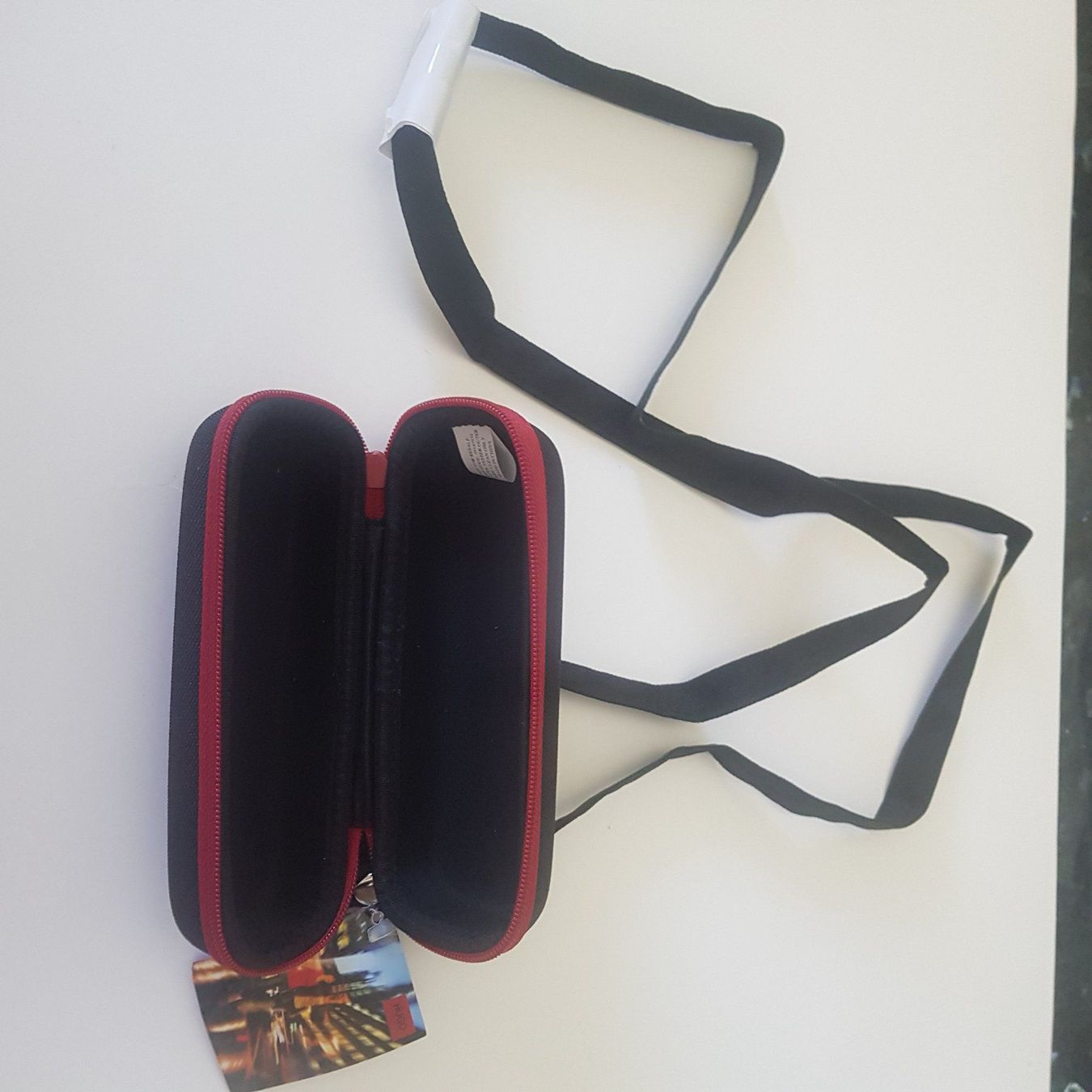 Sonstige Kleidung & Accessoires: Brillen Etui – Neu (gemäss Beschreibung) aus Zürich von Mumpfi9