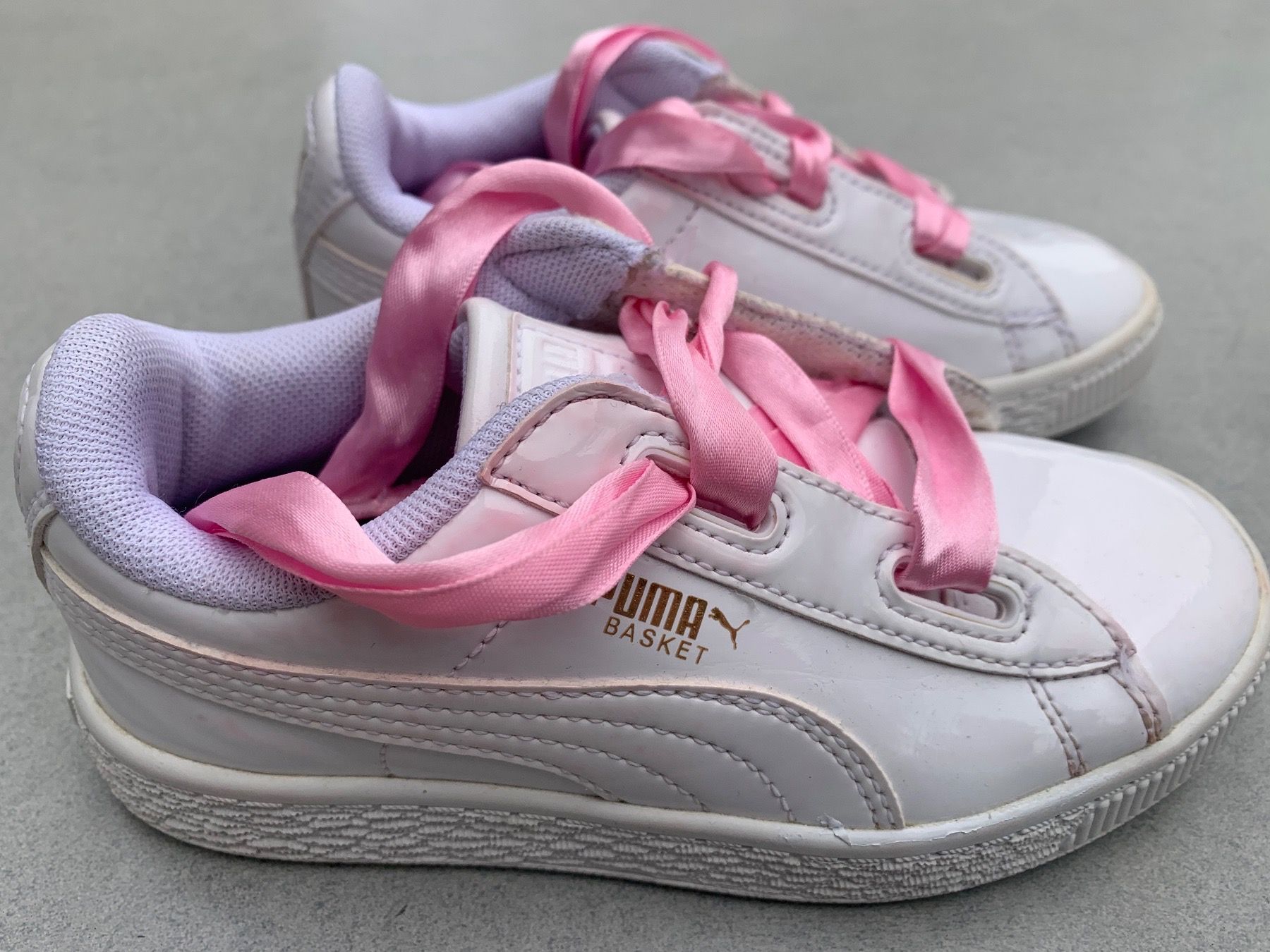 Puma Scarpe per ragazze: Mädchenschuhe PUMA, weiss, Gr. 28 . – Nuovo (secondo la descrizione) da Schaffhausen venduto da 1963CD