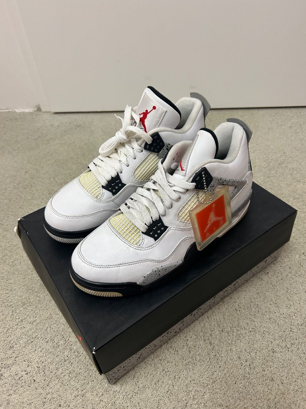 Jordan Herrenschuhe: Nike Air Jordan 4 Retro OG – Neu und originalverpackt aus St.Gallen von y.vrn1 2
