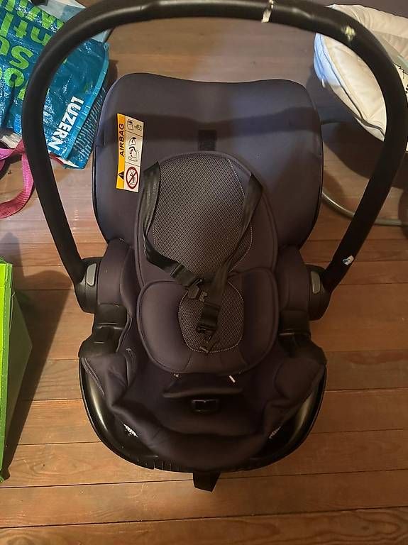Britax Römer Auto-Kindersitze: Babysitz Auto / Flugzeug – Gebraucht aus Winterthur von Yolozo 1