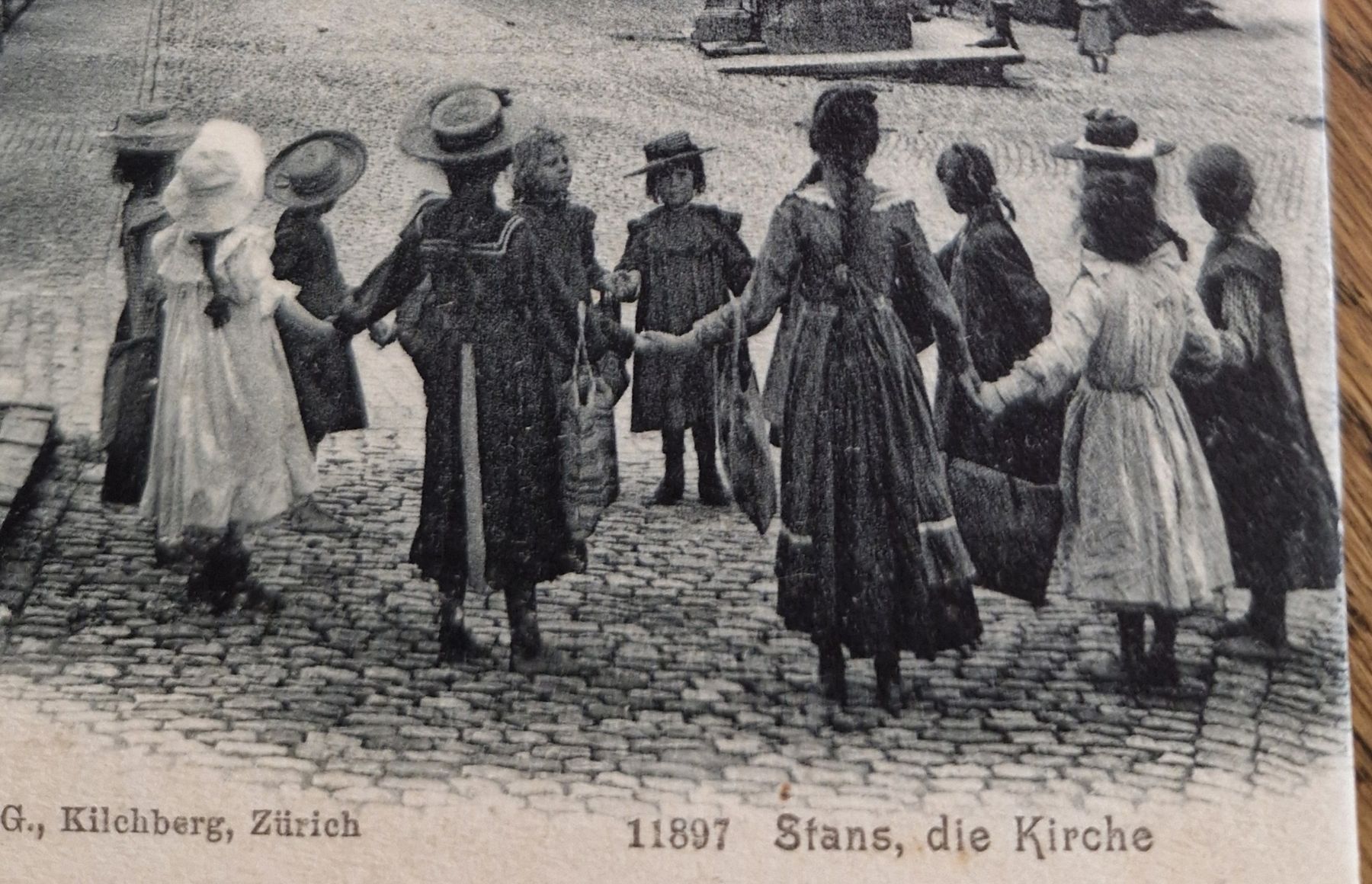 Cartoline postali: Stans um 1900, Tanzgruppe – Usato da Ebikon venduto da Donar50 1