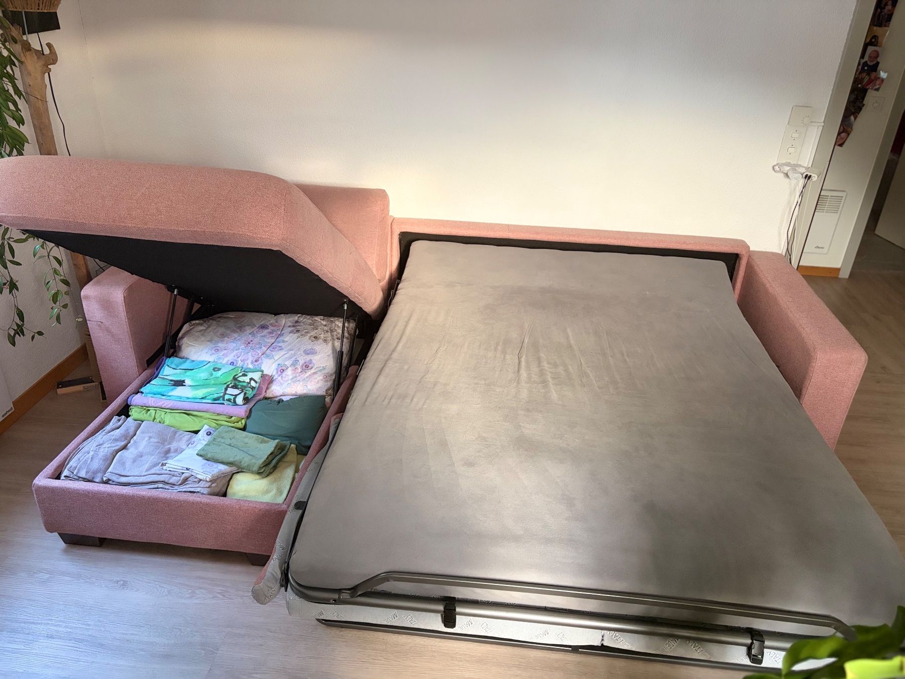 Divani: Bettsofa in altrosa – Usato da Hergiswil NW venduto da ach_rb56 1